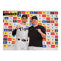 ブロマイド 9/15 T-D No.5　8佐藤（輝明）、42ネルソン