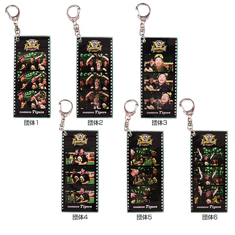 阪神タイガース2025JERAセ・リーグ優勝記念ビールかけふりふりキーホルダー 阪神タイガース2025セ・リーグ優勝記念 ビールかけふりふり