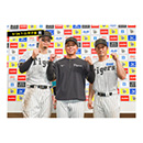 ブロマイド 9/26 T-D No.5　8佐藤（輝明）、41村上、12坂本