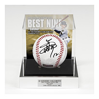 【T-SHOP限定】12.坂本誠志郎選手 2025ベストナイン受賞記念 直筆サイン入りボール（観賞用特製ケース付）【BBM】★受注生産品★