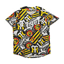 デザインユニフォーム ロゴ柄