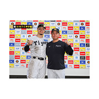 ブロマイド 5/16 T-C No.5　8佐藤（輝明）、41村上