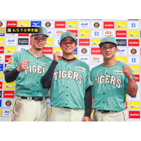 ブロマイド 6/5 T-E No.5　8佐藤（輝明）、29高橋、4熊谷