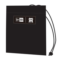 FLAT NECK POUCH HANTIG BLACK＜NEW ERA＞