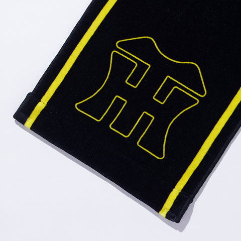 LAURENCE ARCHER TIGERTAILZ STRYPER まとめ売り XLARGE×HANSHIN TIGERS MUFFLER TOWEL 2025 - 阪神タイガース公式