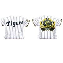 ≪受注≫【T-SHOP限定】JERA セ・リーグ 2026優勝記念 ユニフォーム型クッション（ホーム）★受注生産品★